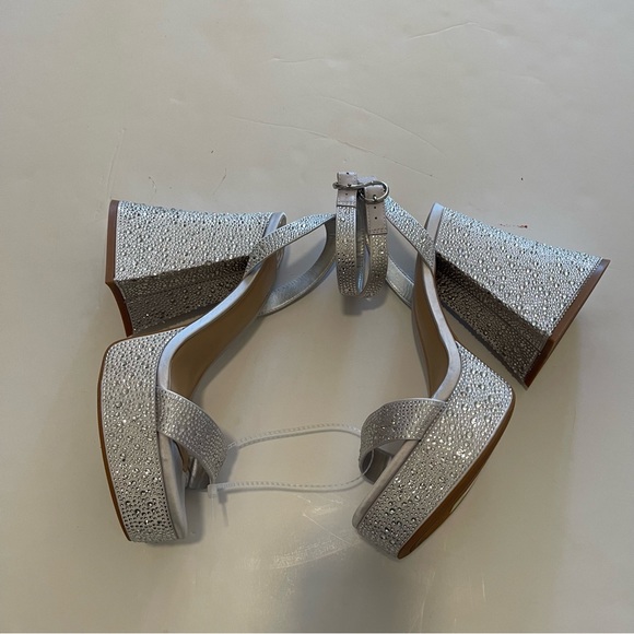 Silver Rhinestone Embellishements Buckle Closure Platform Dress Sandals - Picture 4 of 6